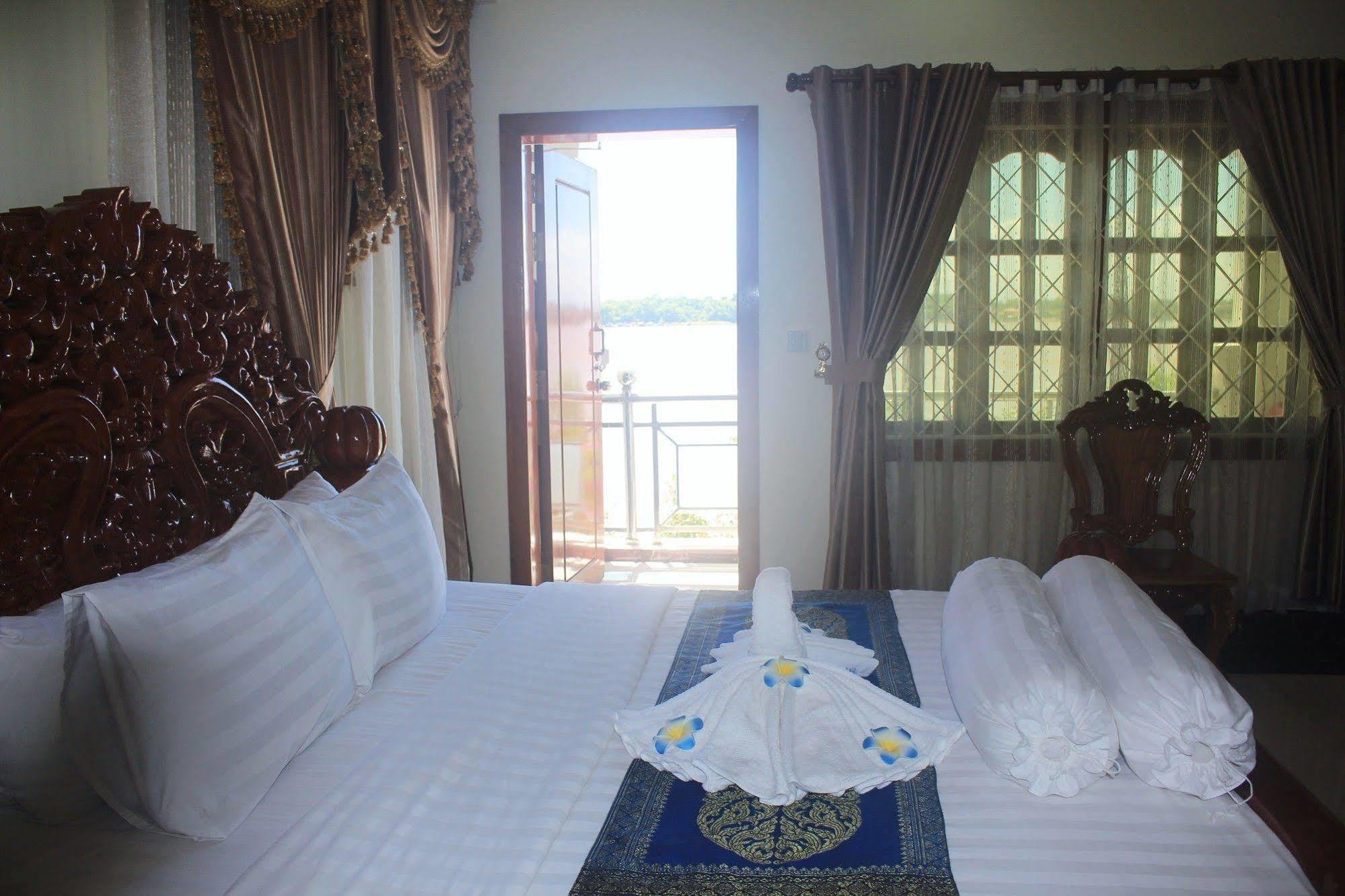 Monorom 2 Vip Hotel Kampong Cham Exterior foto